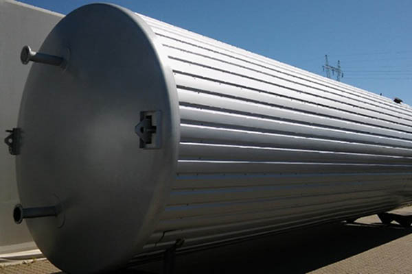 Tanks for asphalt and bitumen