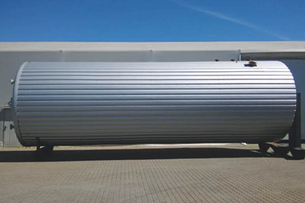 Asphalt and bitumen tanks