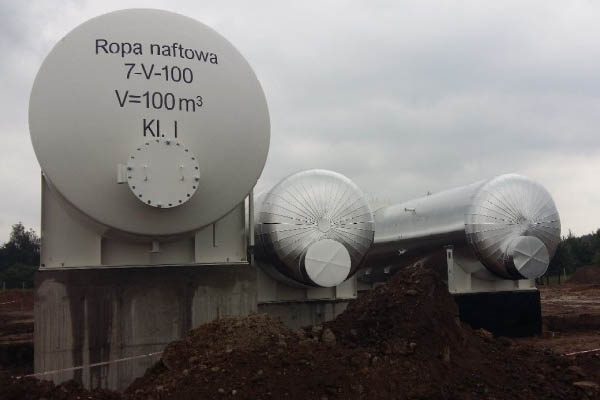 Crude oil tanks