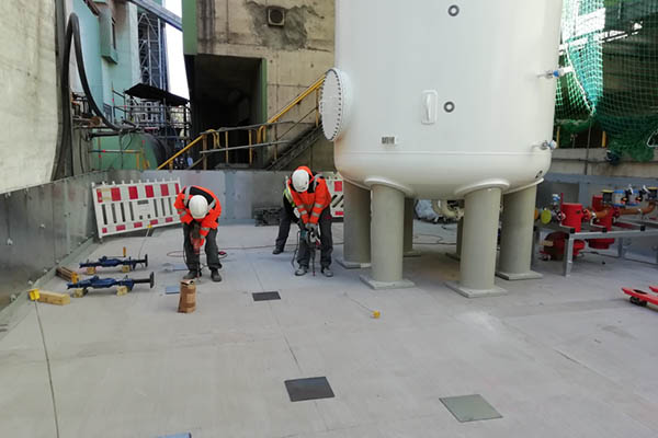 Tanks for flammable liquid waste